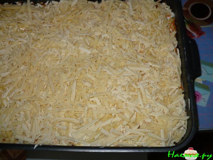 Горбуша с черносливом запечённая под шубой 