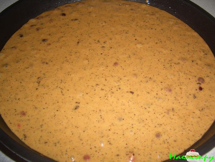 Кофейный пирог с клюквой и шоколадом