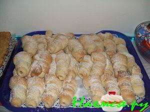 Трубочки со сливочным кремом