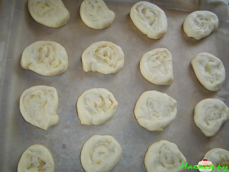 Булочки с персипаном