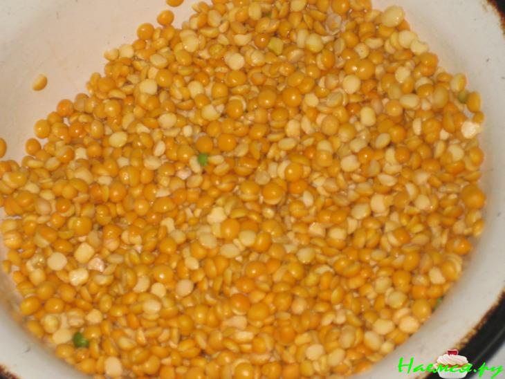 Гороховый супец с копчеными ребрышками Гороховый супец с копчеными ребрышками