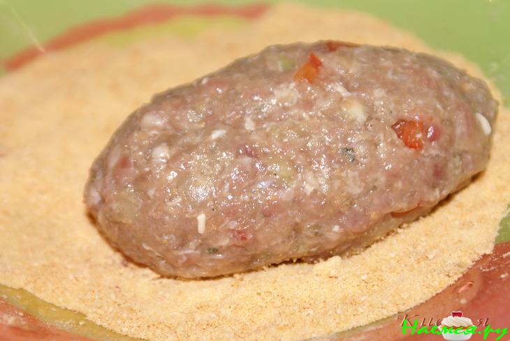 Котлеты с паприкой и колбасным сыром