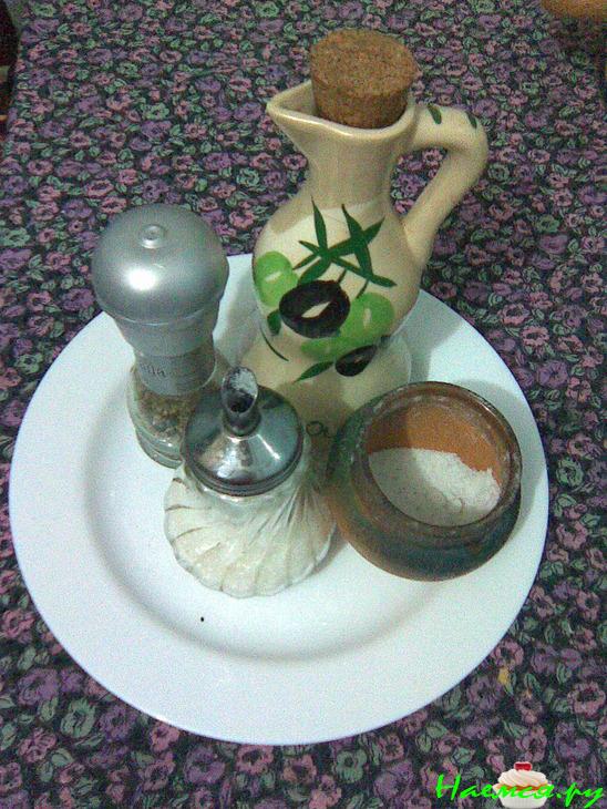 Салат с грушей и кедровыми орешками