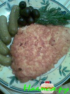 Отбивная из филе индюшки с соусом