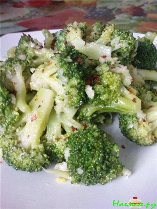 Салат из брокколи легкий и вкусный!