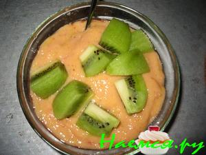 Мусс из манго и клубники