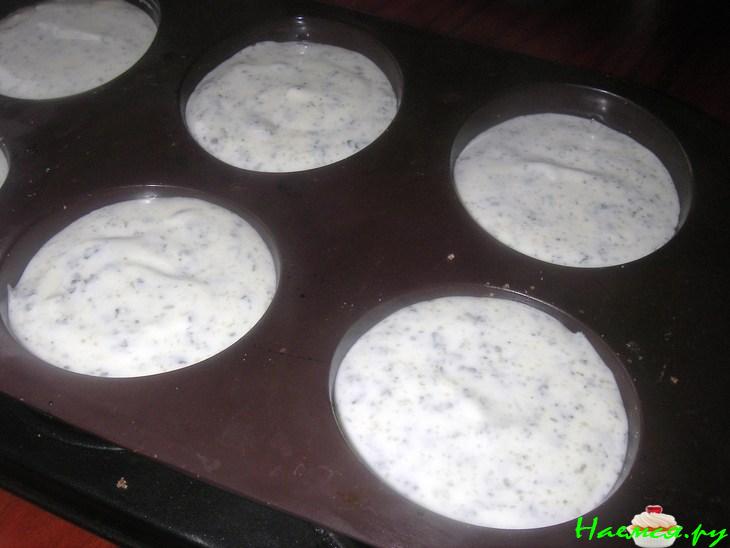 Мятно-творожные пирожные (чизкейки) Мятно-творожные пирожные (чизкейки)