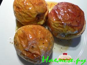 Запеченные яблоки с начинкой