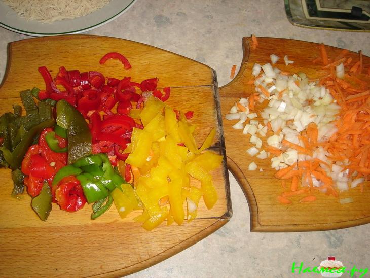 Острый суп с домашней лапшой