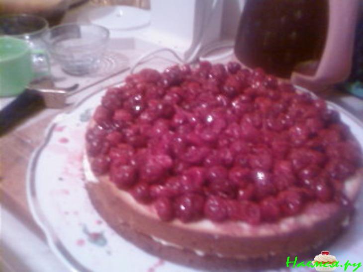 Торт бисквитный вишневый классический Торт бисквитный вишневый классический