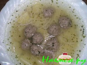 Суп с фрикадельками и вермишелью