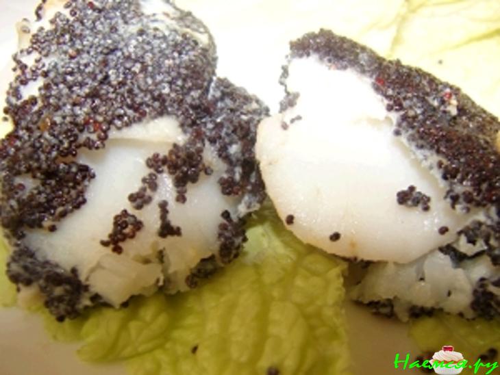 Белая рыба в маковой панировке Белая рыба в маковой панировке