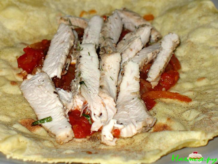 Буррито с начинкой из куриного мяса Буррито с начинкой из куриного мяса