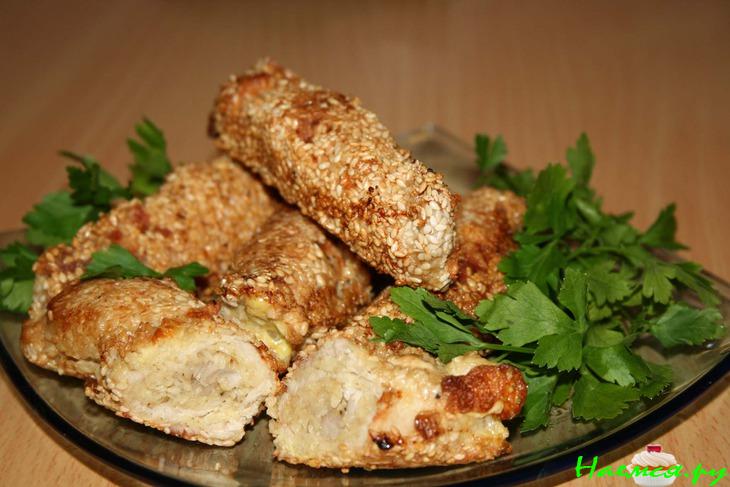 Рулетики нежные с кунжутом