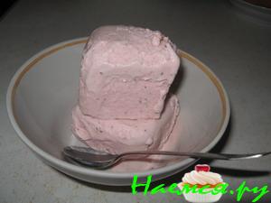 Клубничное мороженое