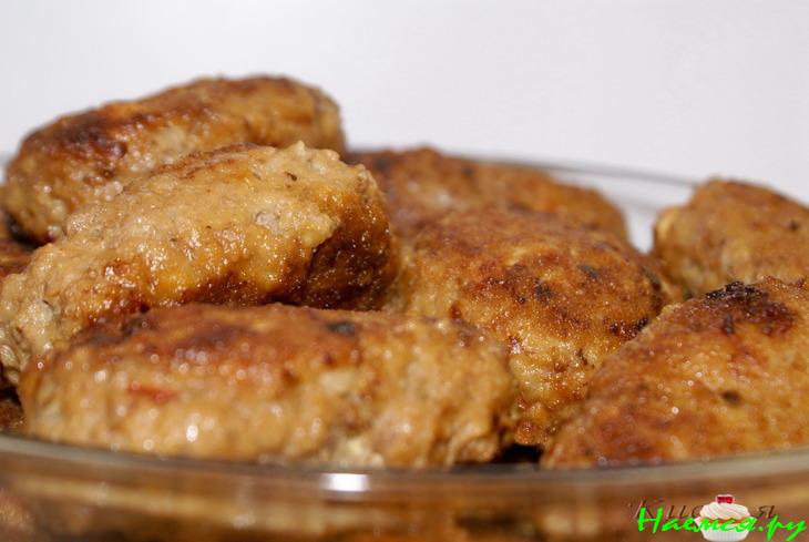 Котлеты с паприкой и колбасным сыром