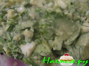 Салат весенний овощной