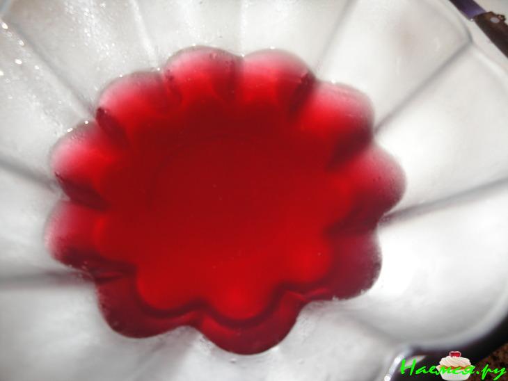 Крем-десерт "Баваруа с желе из лесных ягод"