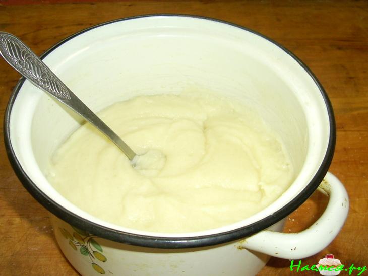 Запеканка манная с персиками Запеканка манная с персиками