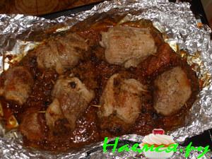 Рулетики из свинины с сухофруктами