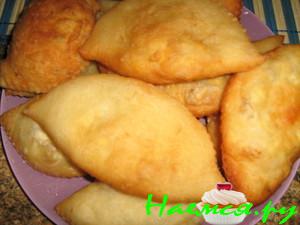 Пирожки с яичком и капустой