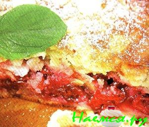 Миндальный пирог с вишней