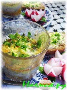 Запеченные яйца с тунцом