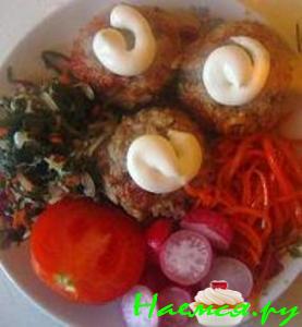 Мясные шарики с яблоками