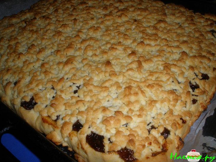 Пирог 'Неженка' со сливовым джемом