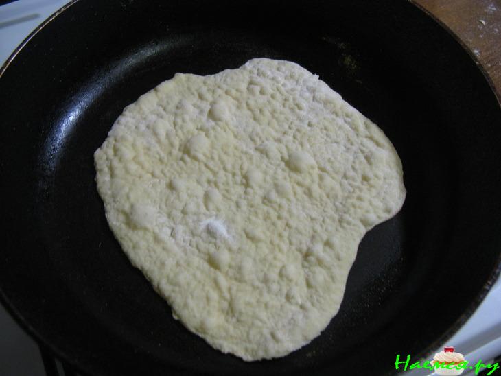 Лепёшки вместо хлеба, на кефире, без дрожжей