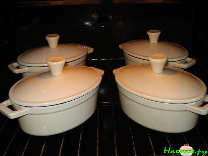 Рыба в горшочках