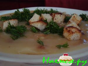 Картофельный суп-пюре с сухариками
