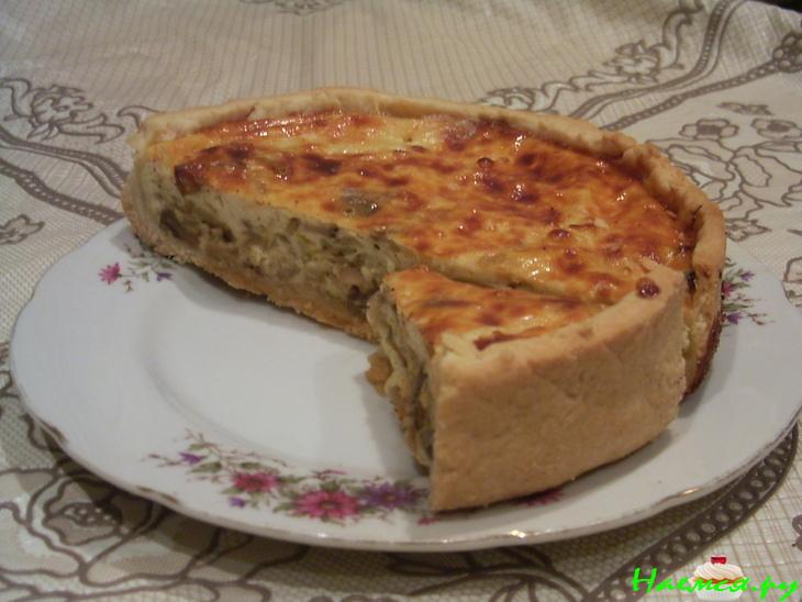 Флан с грибами и луком