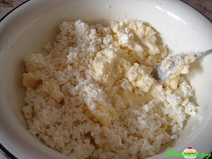 Творожно-абрикосовый пирог с черешней