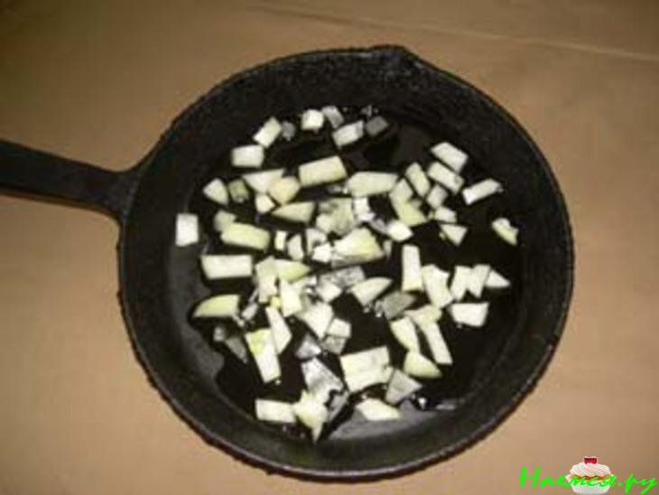 Курица с яблоками, имбирем и гвоздикой