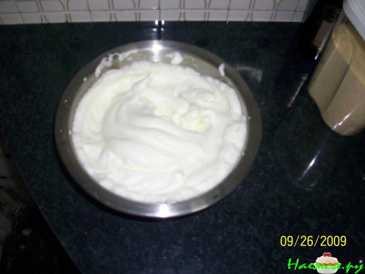 Персиковый пирог с манкой