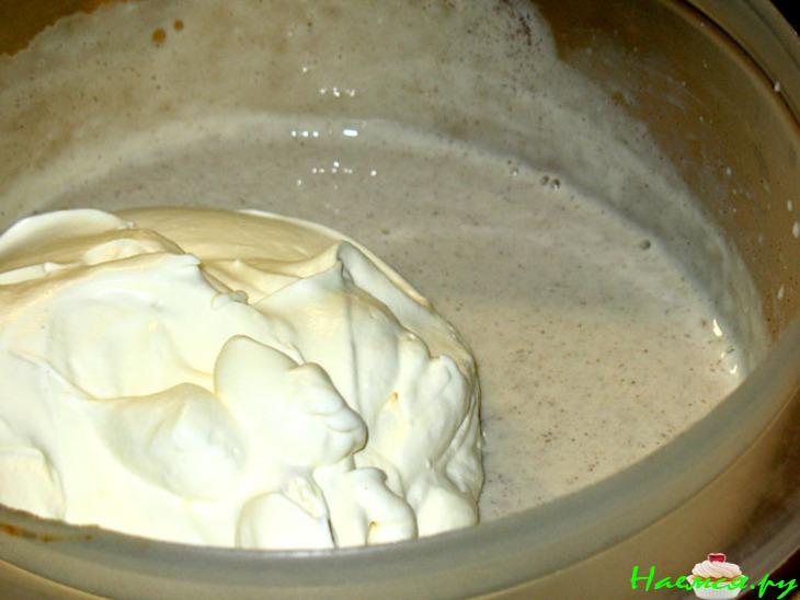 Шоколадно-молочное пирожное "Зорька"