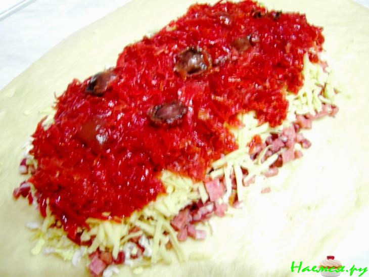 Кулебяка-пицца с многослойной начинкой