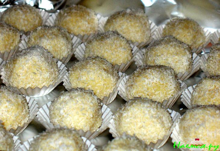 Мини-пирожные "Снежки" Мини-пирожные "Снежки"