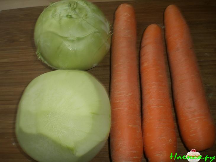 Салат из кольраби и морковки