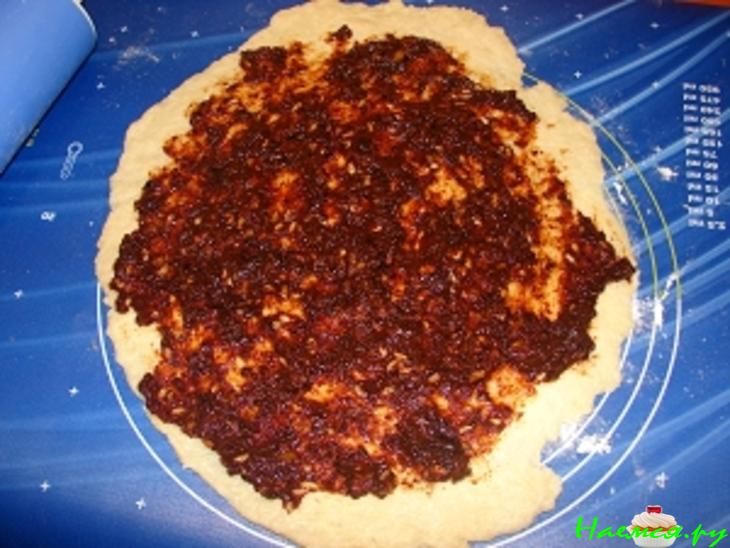 Рулет с сухофруктами и тортик из него