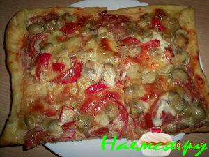 Пицца с фаршем и шампиньонами
