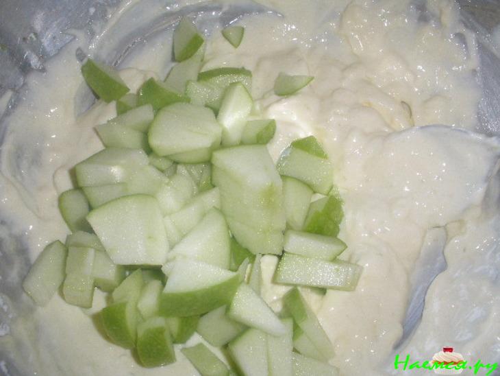 Слоеный пирог с яблочно-творожной начинкой