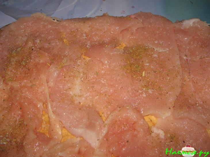 Куриная отбивная в майонезе с чесноком
