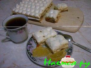 Песочно-фруктовое пирожное с кремом "Зефир"