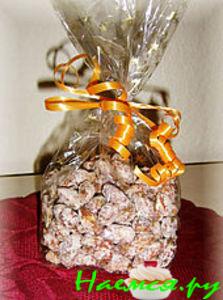 Жареный миндаль в сахаре Жареный миндаль в сахаре