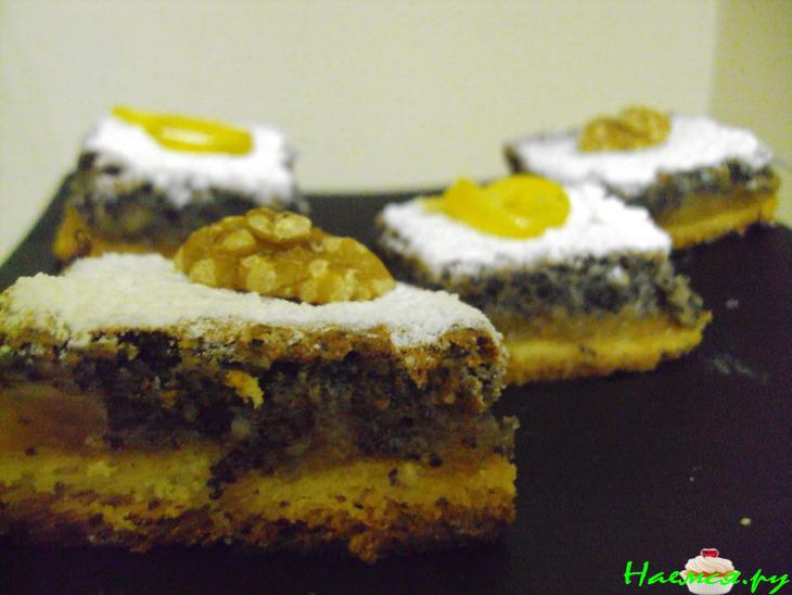 Маковые пирожные с яблоками