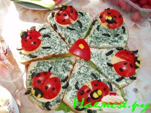 Бутерброды "Божьи коровки" Бутерброды "Божьи коровки"