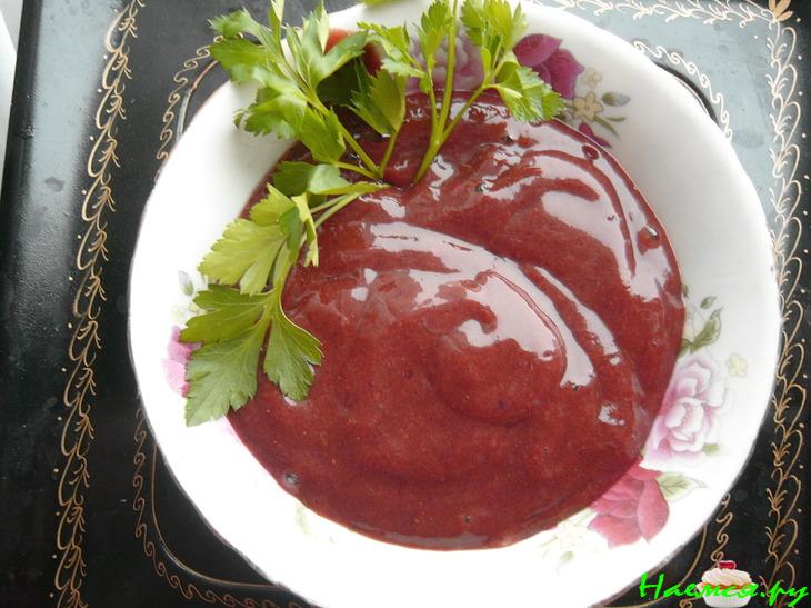 Фиолетовый соус для креветок