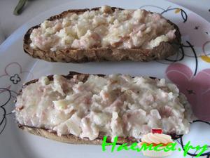 Печеная картошка с ветчиной, сыром и луком (очень просто и невероятно вкусно)